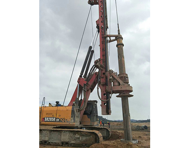 沖擊旋挖樁